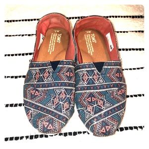 💜Perfect TOMS SlipOns!💜